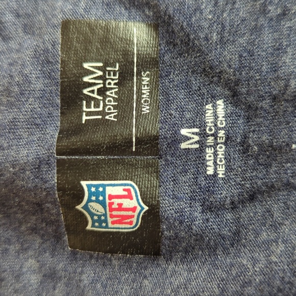 NFL Team Apparet New England Patriots Embellished V Neck Tee Shirt M Blue Red - Picture 2 of 16